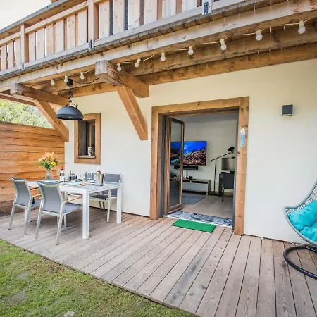 Bel 4* Avec Jardin Prive, A 350m De La Flegere, Wifi, Parking - Fr-1-343-213 Apartment *