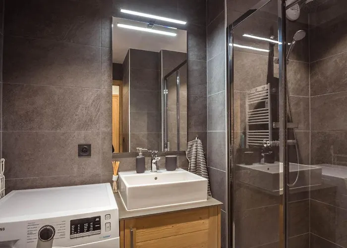 Apartment Bel 3 Etoiles Aux Praz De Chamonix, Pres Du Telepherique De La Flegere - Fr-1-343-213 Chamonix